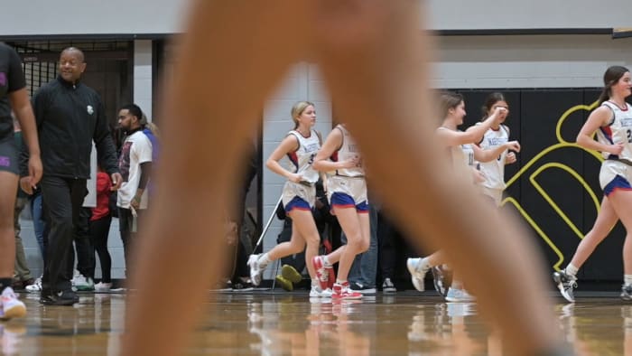 Marysville defeats Reynoldsburg 55-35 to claim first district title